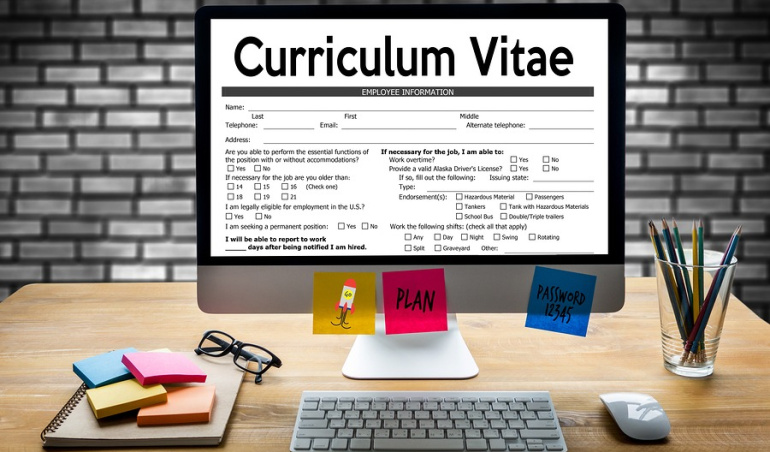 CV en 2023 : 10 sites sur lesquels vous pouvez créer et le mettre à jour
