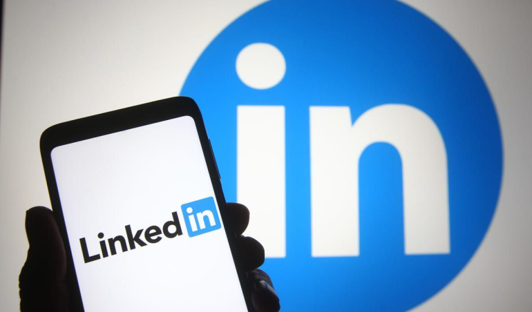 Pourquoi faut-il absolument avoir un compte LinkedIn en 2023 ?    