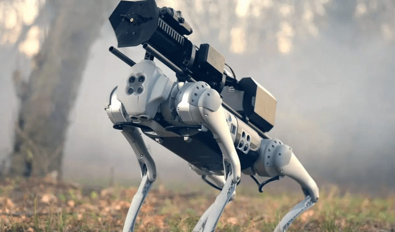 Une entreprise américaine fabrique un robot-chien cracheur de flamme