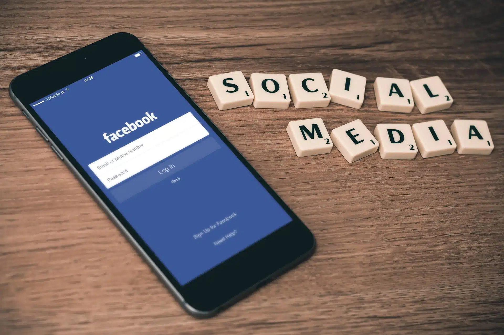 Vendeurs et entrepreneurs : Comment trouver des clients sur Facebook ?