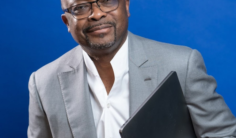 Polémique autour de la nouvelle société d'Alain Foka au Togo : Regards croisés avec Anani Sossou