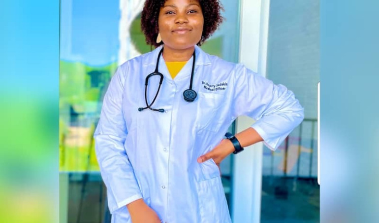 Classement : Une jeune togolaise dans le Top 100 des meilleurs médecins du monde