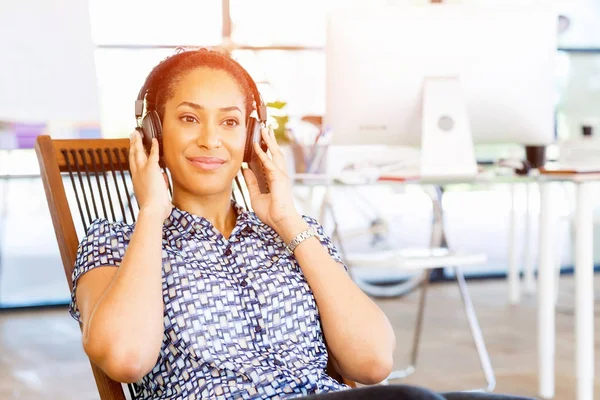 Les cinq (5) pouvoirs des podcasts dans votre parcours entrepreneurial !